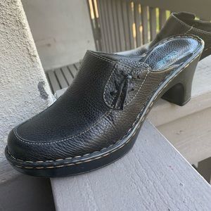 Black Pebbled leather shoes size 9